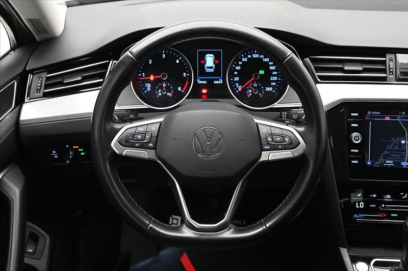 Volkswagen Passat 2,0 TDI 110kW DSG Business Zár - fotka 18 z 31