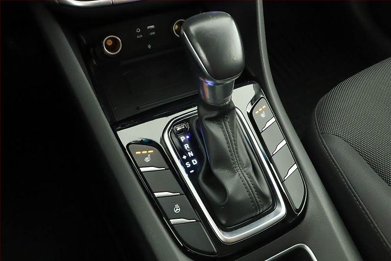 Hyundai Ioniq (2017) Hybrid, Automat, Tempomat - fotka 13 z 15