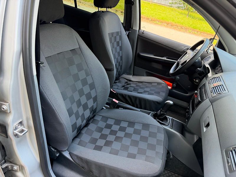 Škoda Fabia 1,2 HTP - fotka 18 z 22