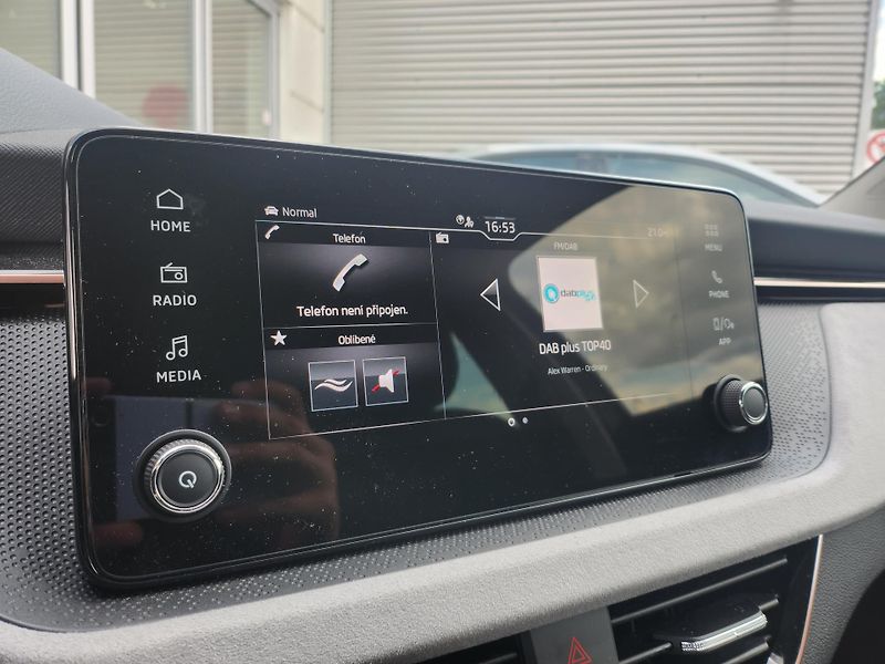 Škoda Scala Top Selection 1.5 110kw DSG - fotka 16 z 24