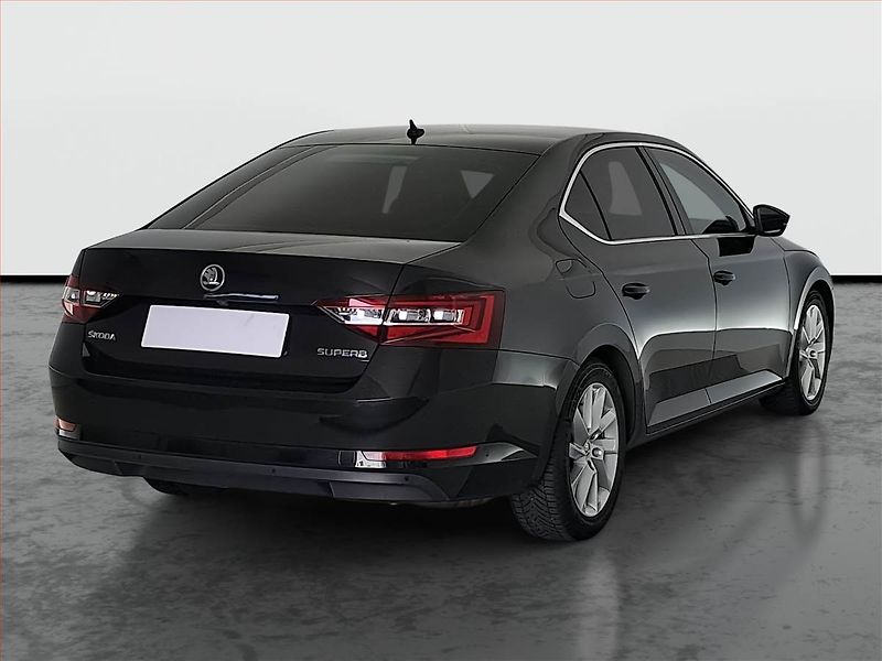 Škoda Superb (2019) Style 1.5 TSI, Kůže, Navi - fotka 5 z 16
