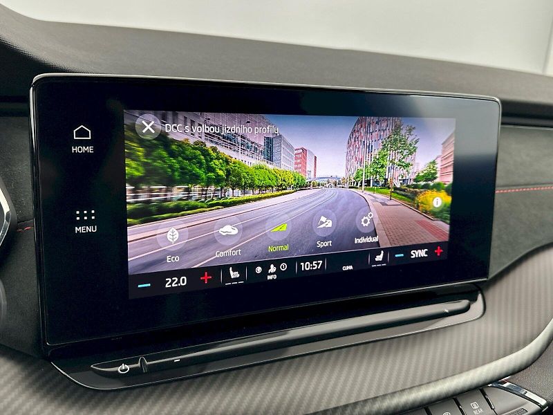 Škoda Octavia (2023) Combi DSG 2.0TSI 180kW RS Chal - fotka 14 z 34