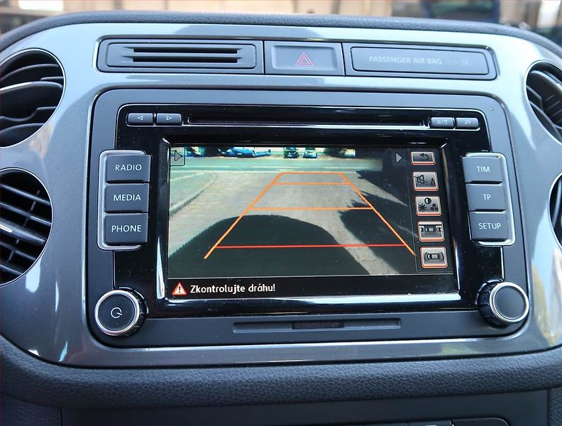 Volkswagen Tiguan (2014) 2.0 TDI, 4X4, Automat - fotka 16 z 20