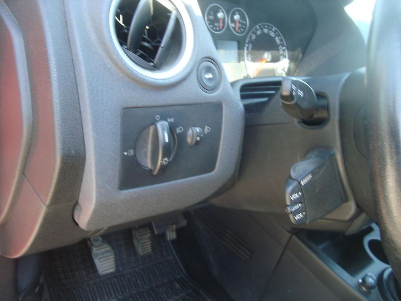 Ford Fusion (2008) 1,4 - fotka 11 z 16
