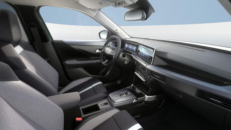 Opel Frontera (2026) Edition Hybrid 1.2T (110k)eDCT - fotka 6 z 8