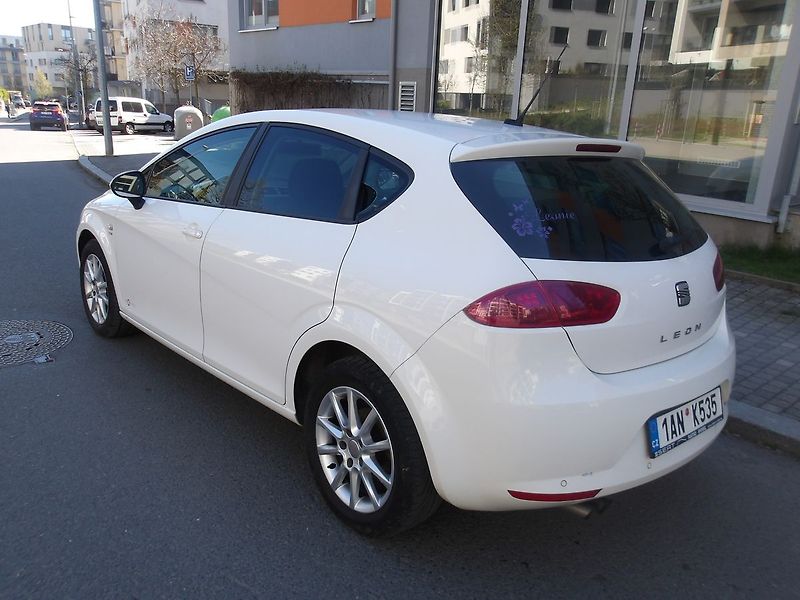 Seat Leon 1,4TSi NAJ.147000km ! NAVI ! - fotka 5 z 38