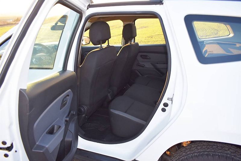 Dacia Duster 1,6 SCE AC,1.M, ATMOSFÉRA! - fotka 15 z 17