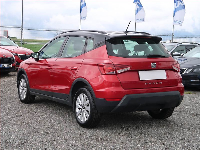 Seat Arona (2018) 1.6 TDI, Vyhř. sedaček - fotka 4 z 19