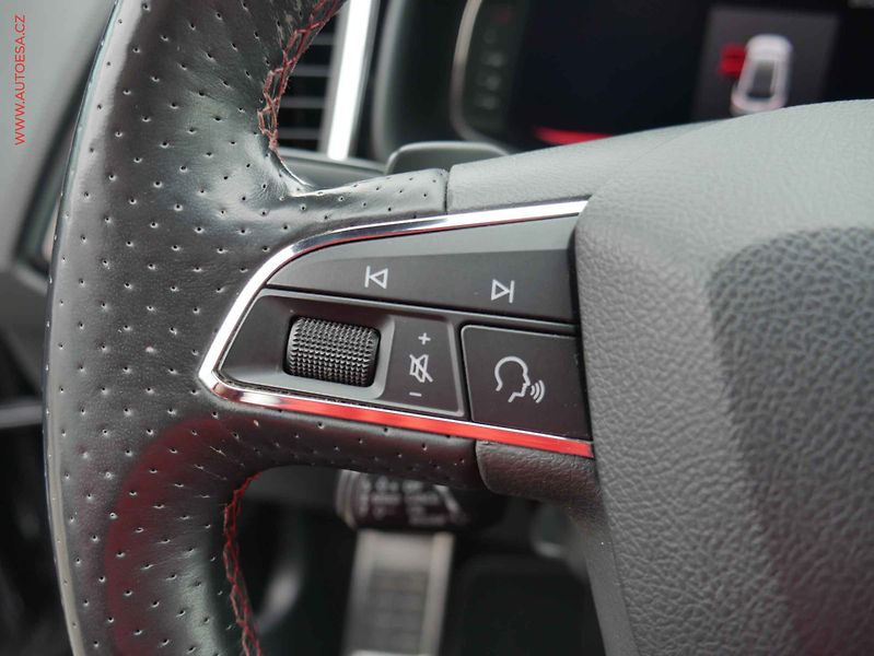 Seat Ateca (2019) 2.0TDi 4Drive, ČR, DSG - fotka 19 z 25