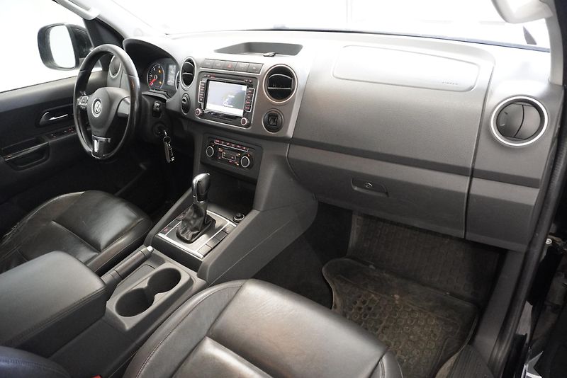 Volkswagen Amarok 2.0 TDi 4X4 AUTOMAT 5 MÍST - fotka 25 z 37