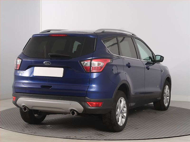 Ford Kuga (2017) Business 2.0 TDCi, 4X4 - fotka 5 z 17