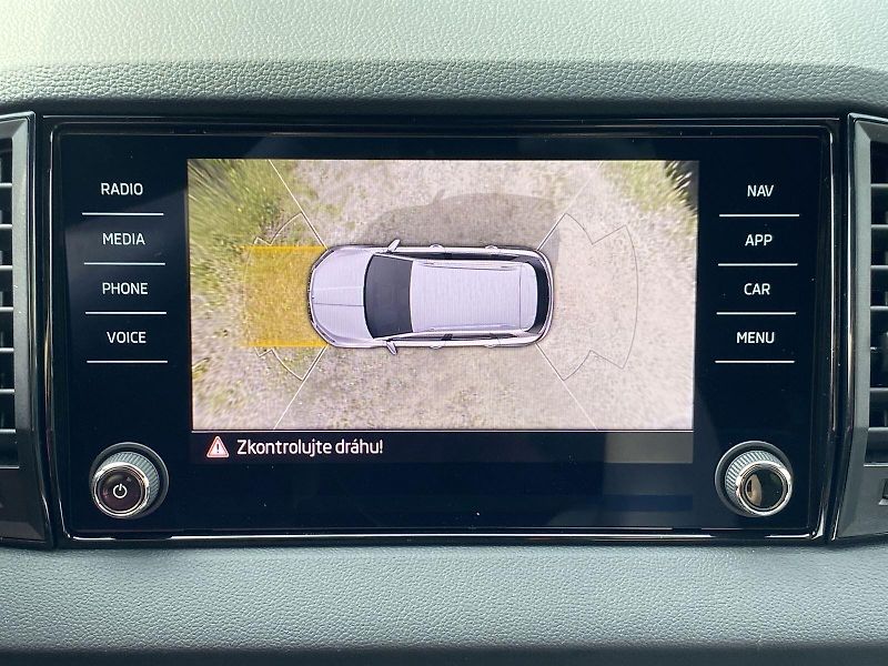Škoda Karoq (2026) 1,5 TSI 110 kW DSG Sportline - fotka 20 z 32