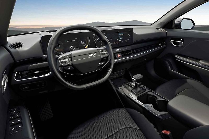 Kia K4 SW už dorazila na český trh s novými osobními vozy.