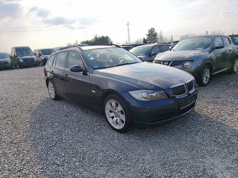 BMW Řada 3 (2008) - fotka 13 z 46