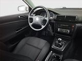 Volkswagen Passat (2001) 1.9 TDI, nová STK - náhled 7