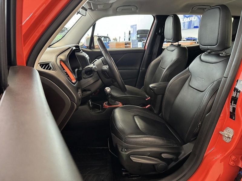 Jeep Renegade 2.0 MJT, 6MT, 4x4, CZ, 1.maj. - fotka 13 z 47