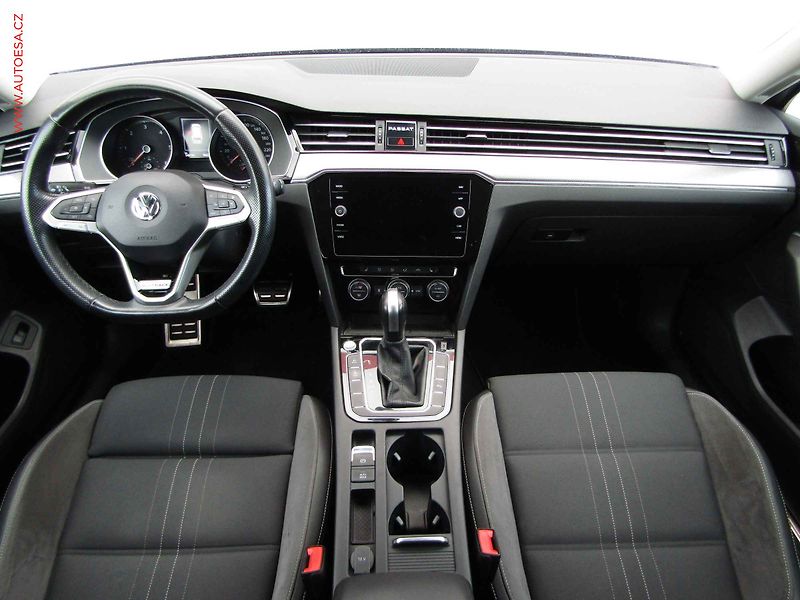 Volkswagen Passat (2020) 2.0 TDi 4x4, ČR, Alltrack - fotka 8 z 21