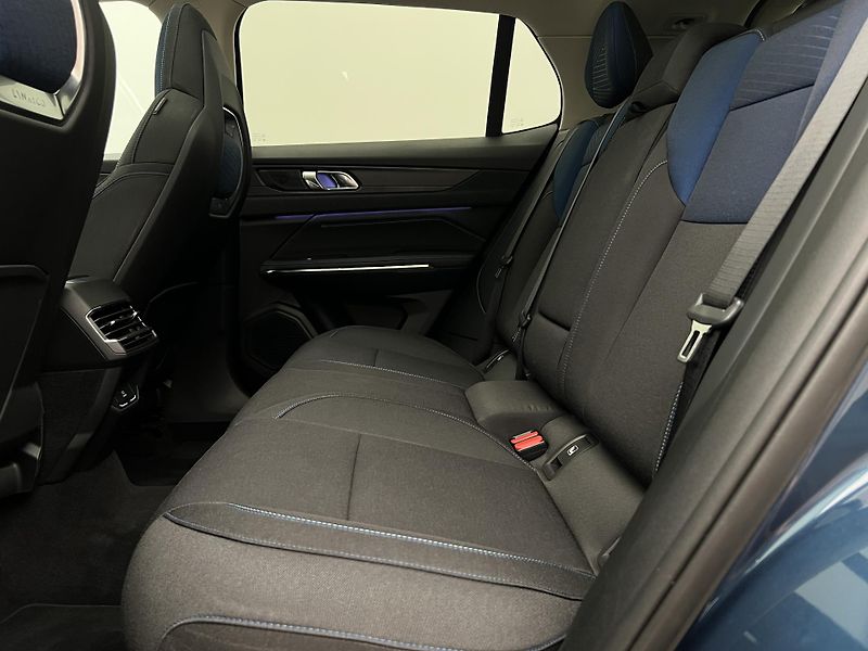 Lynk & Co 01 PHEV AUT - fotka 6 z 50