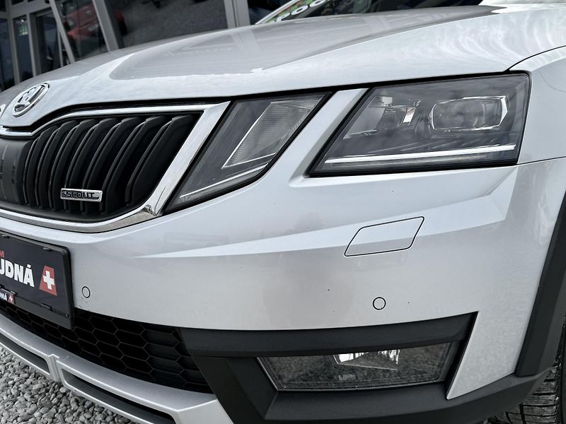 Škoda Octavia Scout 2,0 TDI 4x4 Automat  - fotka 3 z 37