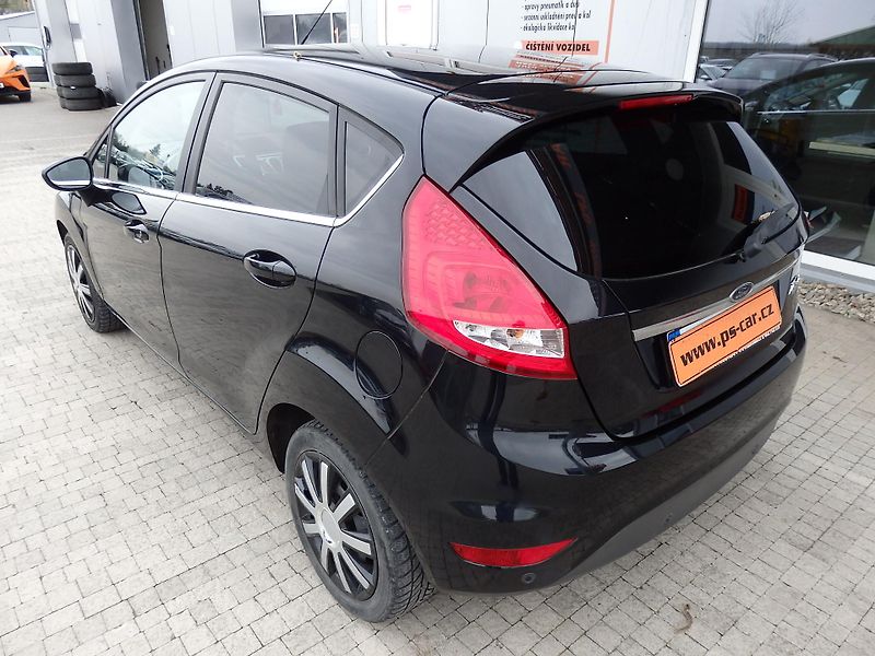 Ford Fiesta 1.4i ZÁLOHOVÁNO - fotka 5 z 14