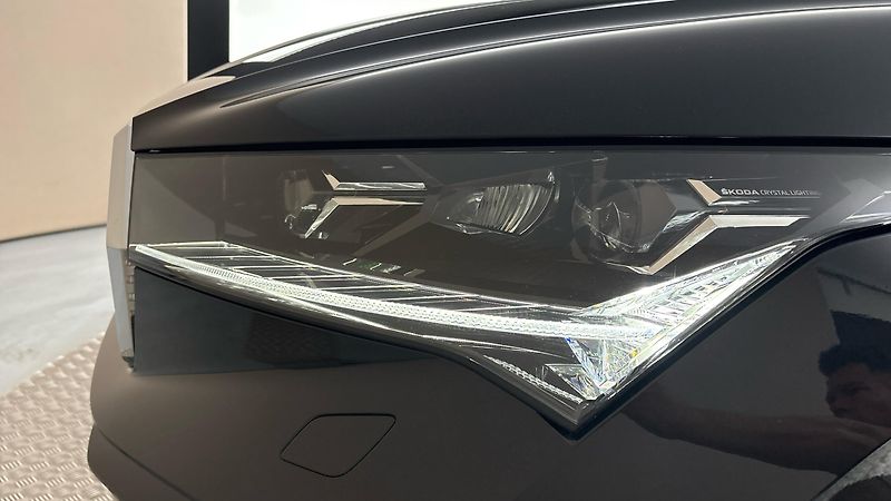 Škoda Enyaq 82 kWh AUT 80 Clever - fotka 18 z 31