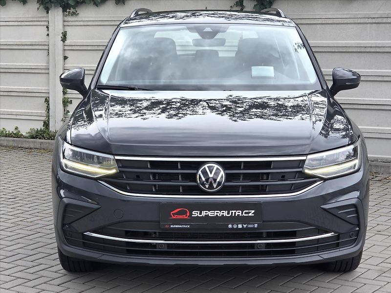 Volkswagen Tiguan 1,5 TSi evo DSG Life 1.maj 16V - fotka 2 z 25
