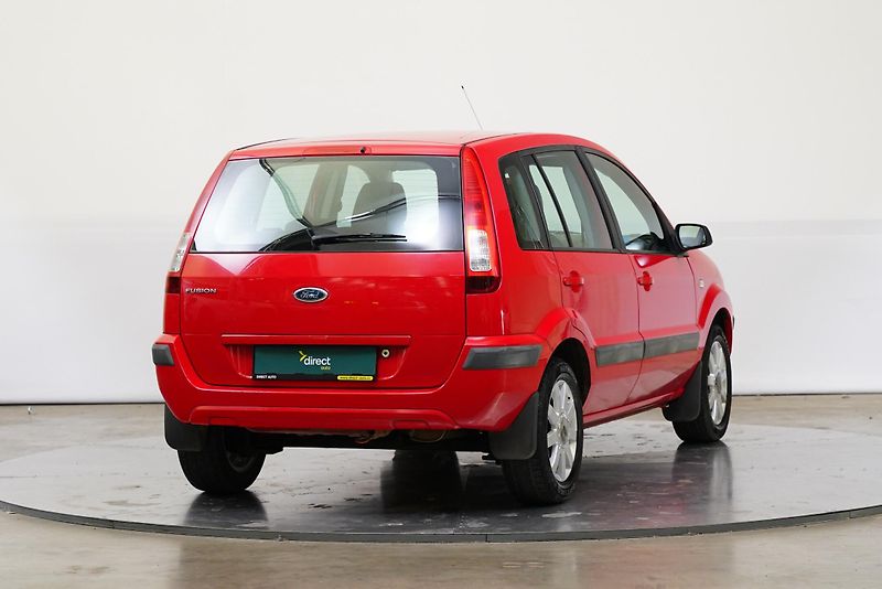 Ford Fusion - fotka 2 z 21