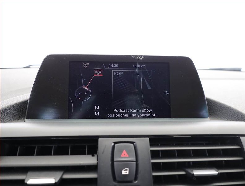 BMW Řada 1 (2014) 116d, Navi, Tempomat - fotka 11 z 21