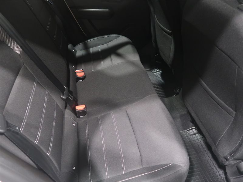 Dacia Sandero 1,0 SCe 67 1. maj. CZ 7800km - fotka 13 z 30