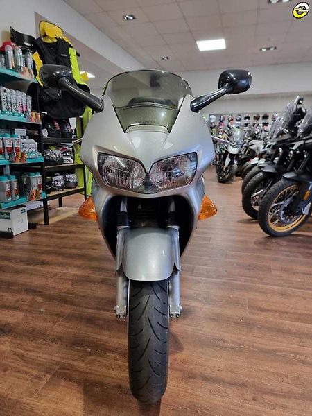Honda VFR 800 (1999) - fotka 9 z 20