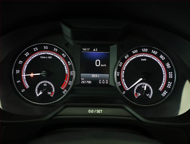 Škoda Octavia (2018) RS 2.0 TDI, Navi, Tempomat - fotka 9 z 21