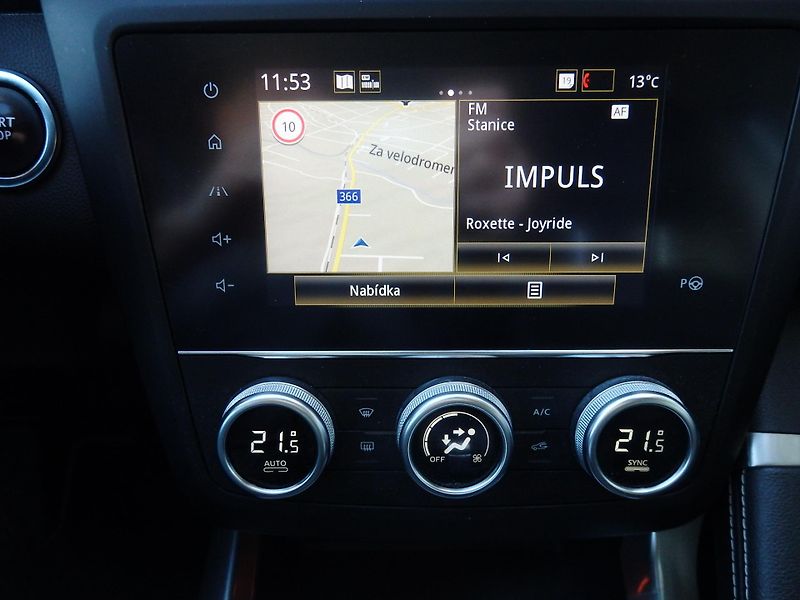 Renault Kadjar 1.3 TCe 103 kW ZÁVĚS, KLIMA - fotka 14 z 21