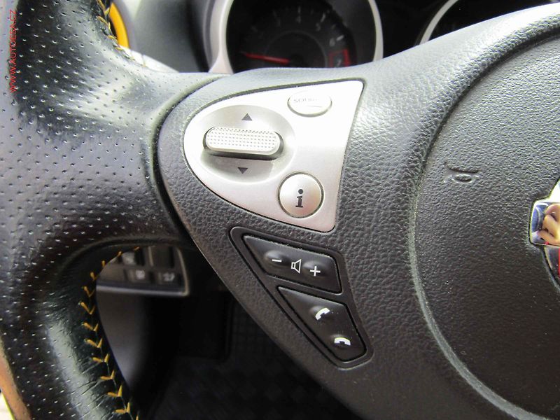 Nissan Juke (2017) 1.2 T, ČR, N-Connecta, navi - fotka 14 z 18