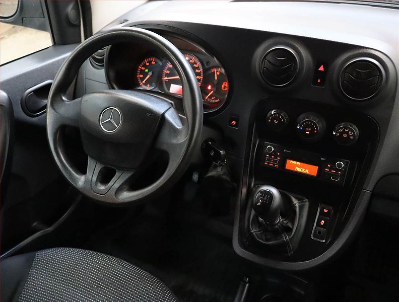 Mercedes-Benz Citan (2018) 111 CDI, 5Míst, 634kg, ČR - fotka 7 z 14