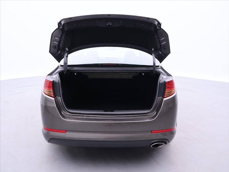 Kia Optima 1,7 CRDi 100kW Exclusive CZ - fotka 9 z 34