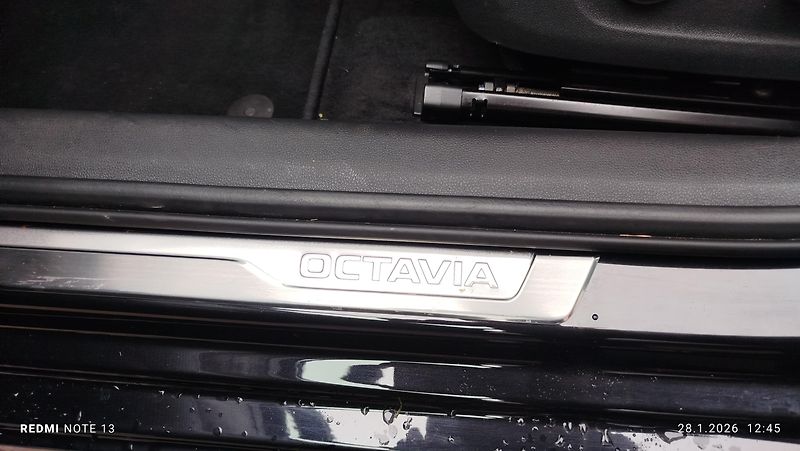 Škoda Octavia (2023) 2.0 TDi  4x4 - fotka 14 z 57