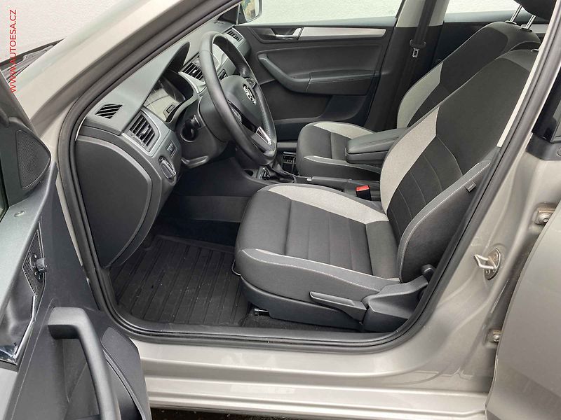 Škoda Rapid (2017) 1.0TSi, ČR, servis.kniha, AC - fotka 9 z 16