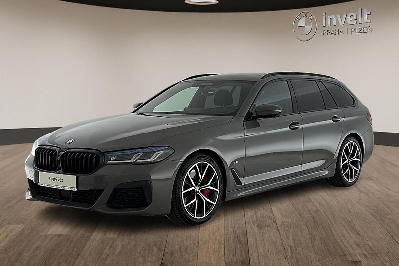 BMW Řada 5 530d xDrive - fotka 1 z 29