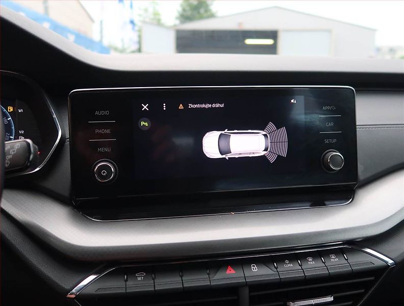 Škoda Octavia (2022) Ambition 2.0 TDI, ČR,1.maj - fotka 17 z 19