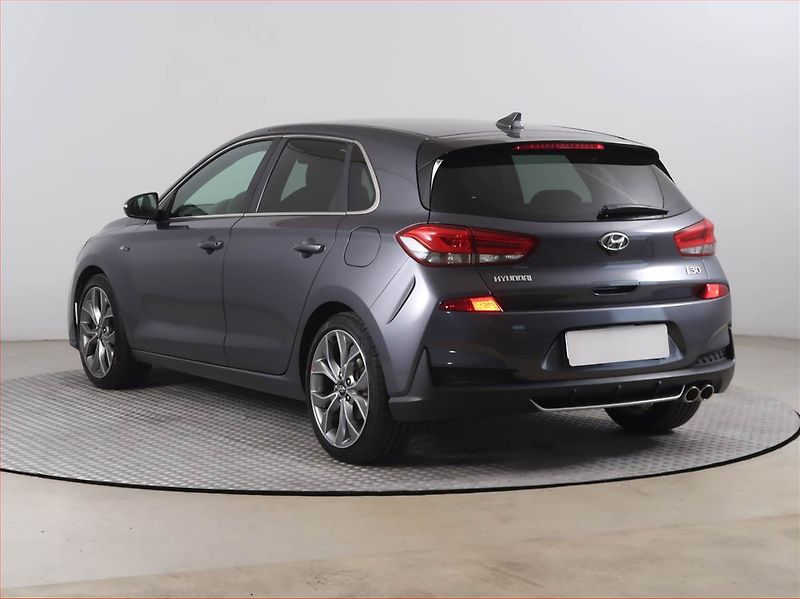 Hyundai i30 (2019) N-Line 1.4 T-GDI, Serv.kniha - fotka 4 z 15