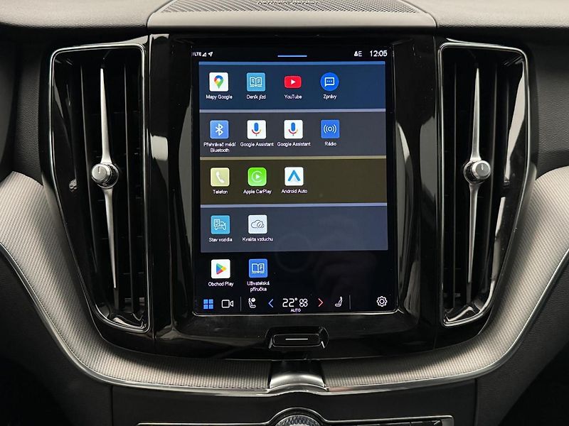 Volvo XC60 B4 AWD BRIGHT PLUS AUT - fotka 29 z 40