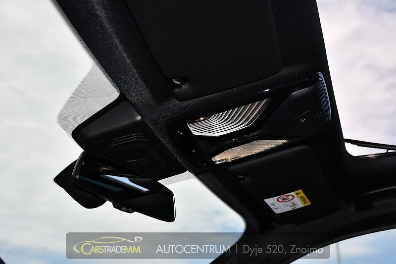BMW Řada 3 320d xDrive M-SPORT ČR 1.M - fotka 48 z 62