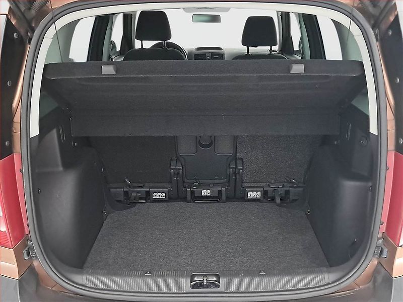 Škoda Yeti (2012) 1.4 TSI, Serv.kniha, Tempomat - fotka 13 z 15