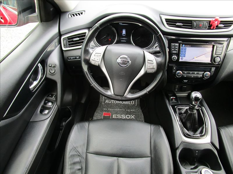 Nissan X-Trail 1.6dCi 96kW 4x4 Tekna, 1.maj. - fotka 13 z 78