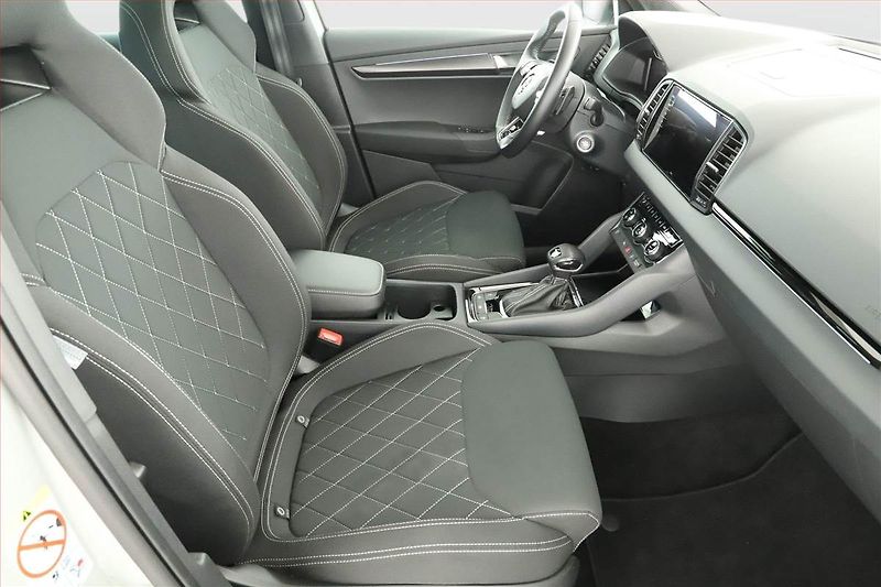 Škoda Karoq (2023) Sportline 1.5 TSI - fotka 7 z 19