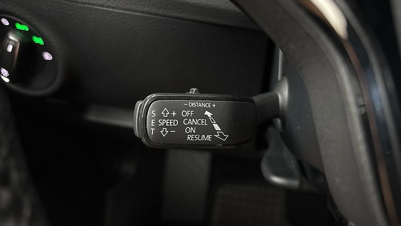 Škoda Superb 2.0 TSI DSG Style Combi - fotka 14 z 30