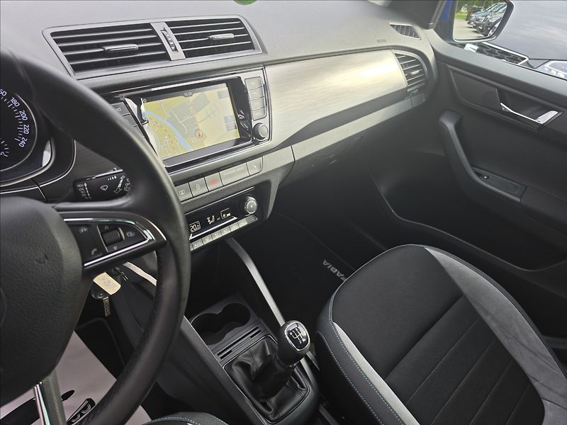 Škoda Fabia III 1,2 TSi 66KW JOY - fotka 13 z 41