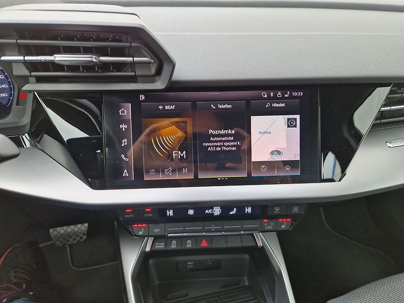 Audi A3 S-Line 35 TFSI - fotka 17 z 36