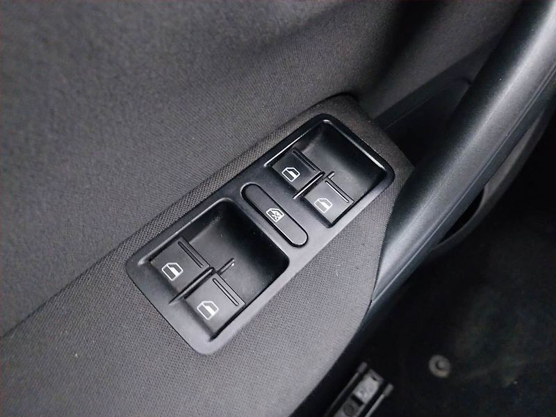 Volkswagen Polo (2011) 1.2 12V, Tempomat - fotka 15 z 15