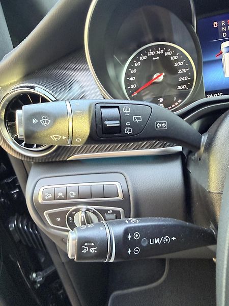 Mercedes-Benz Třídy V (2023) Mercedes-Benz Třídy V, V300D - fotka 33 z 37